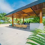 Tierra Bomba Isla Berakhah