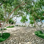 Tierra Bomba Isla Berakhah