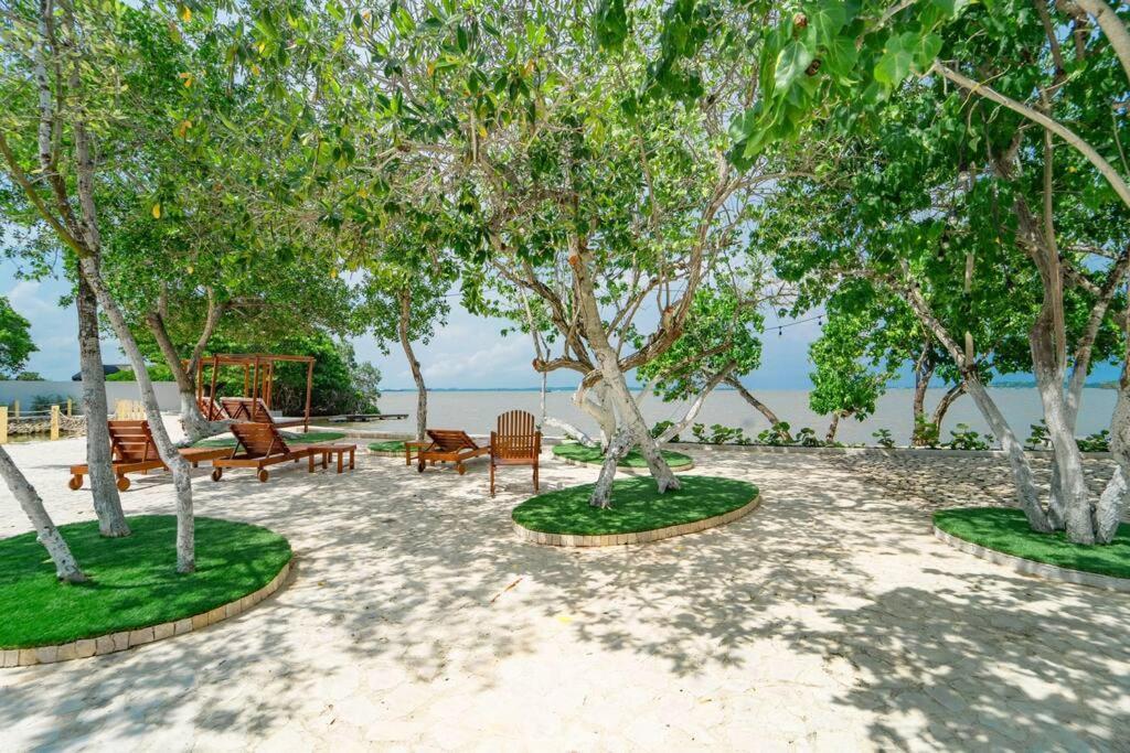 Tierra Bomba Isla Berakhah Cartagena