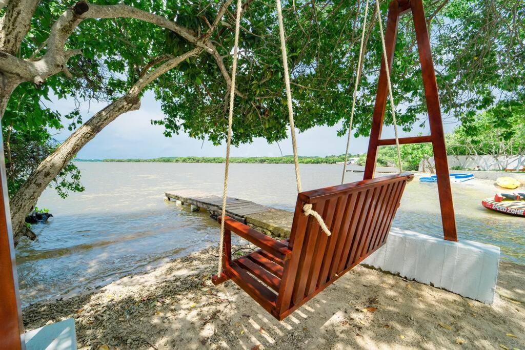 Tierra Bomba Isla Berakhah * Cartagena